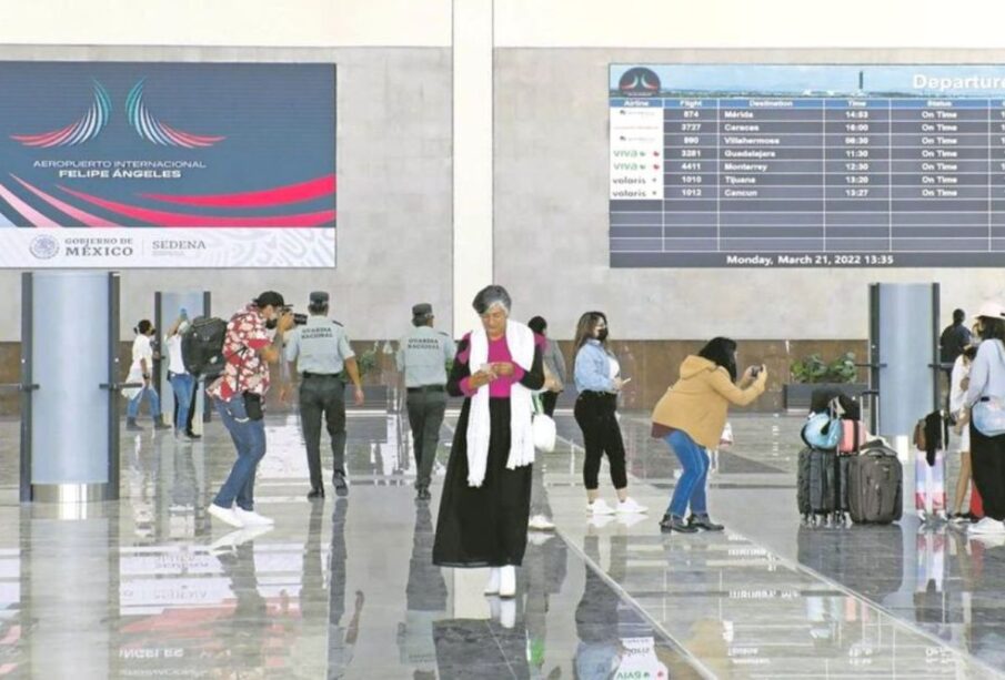 Turistas utilizan los aeropuertos de México, y se recupera la industria