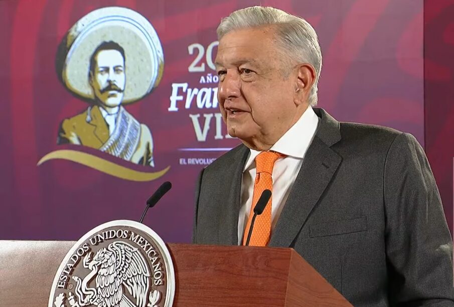 AMLO hablando de cierre de aeropuerto