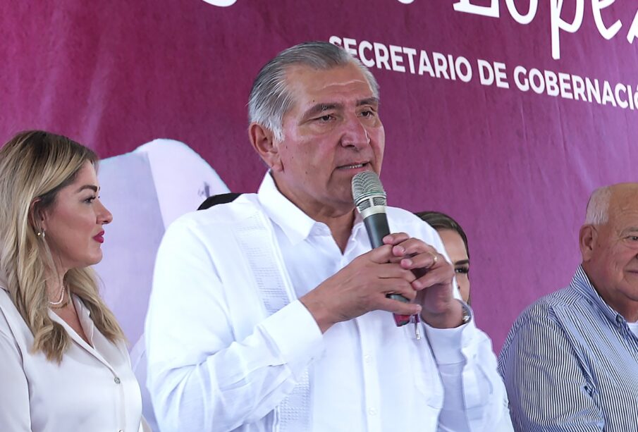 Adán Augusto junto a gobernador de BCS