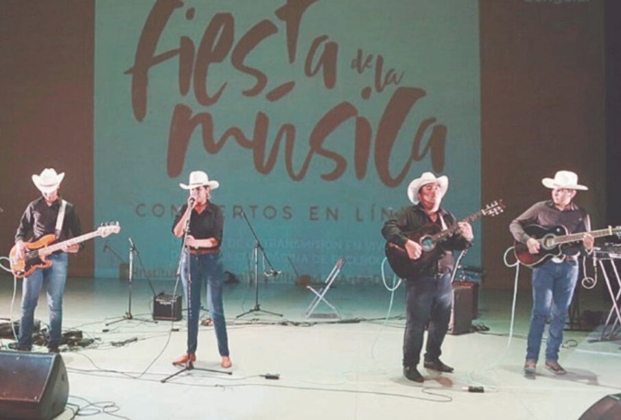 Agrupación de banda en la Fiesta de la Música en San José del Cabo.