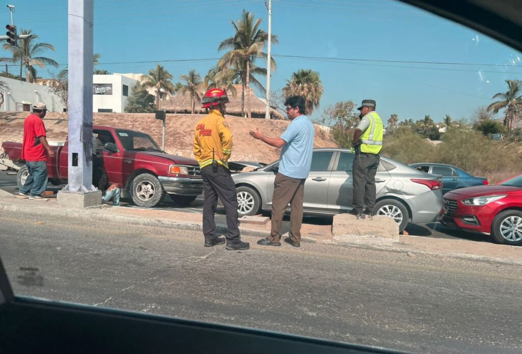 Accidente frontal de vehículos