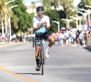 el atleta sudcaliforniano Alejandro Madueño comenta cómo modifica sus rutinas derivando del cambio de clima