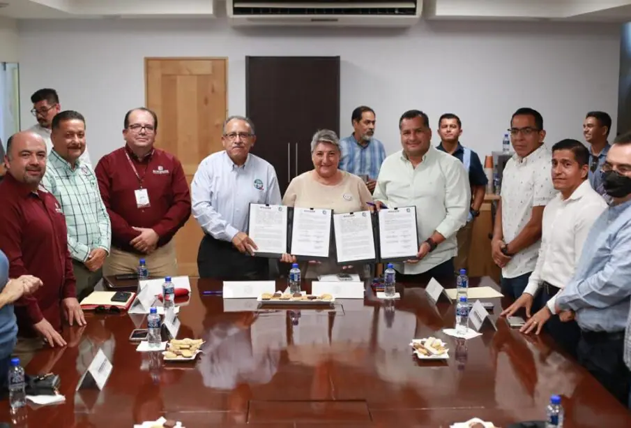 Firma de convenio entre la UABCS y el Gobierno de BCS