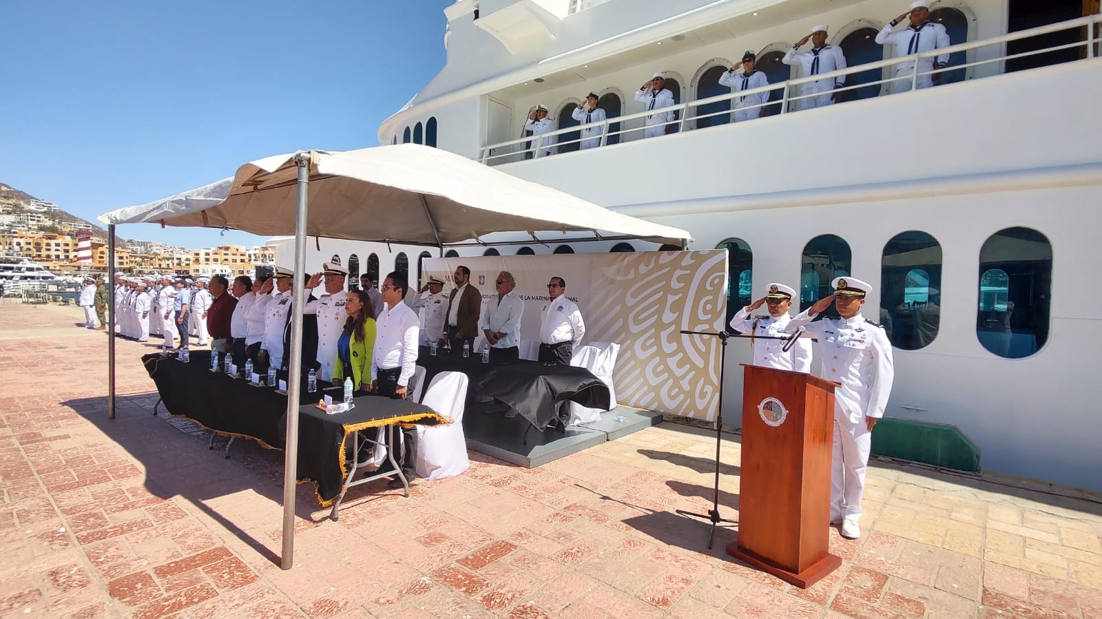 Gobierno de Los Cabos celebrando el día de la marina.