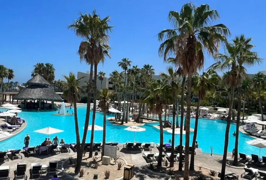 Hotel en la zona turística de Cabo San Lucas.