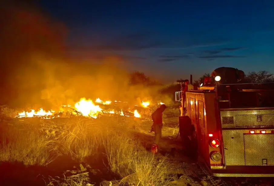 Incendio en manglares de La Paz