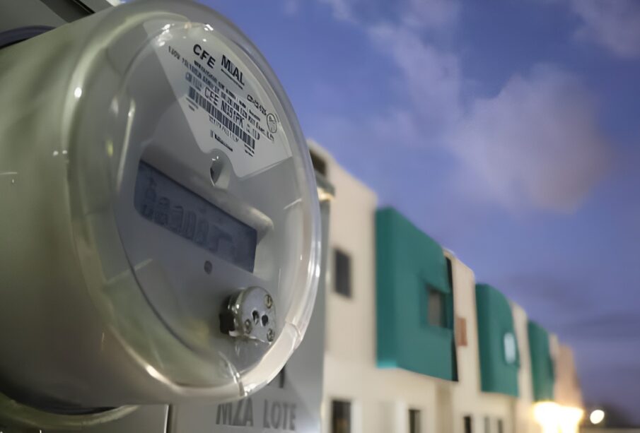 Medidor de luz de la CFE en Los Cabos