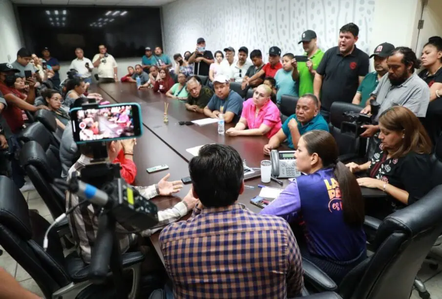 Ayuntamiento de La Paz atiende inquietudes de comerciantes