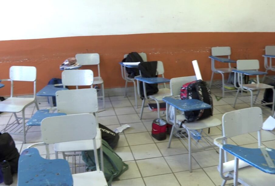 Sufren de calor los estudiantes de la Secundaria Morelos en La Paz