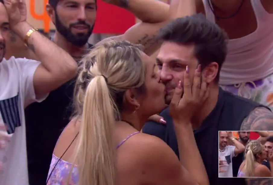 Beso entre Wendy Guevara y Nicola Porcella