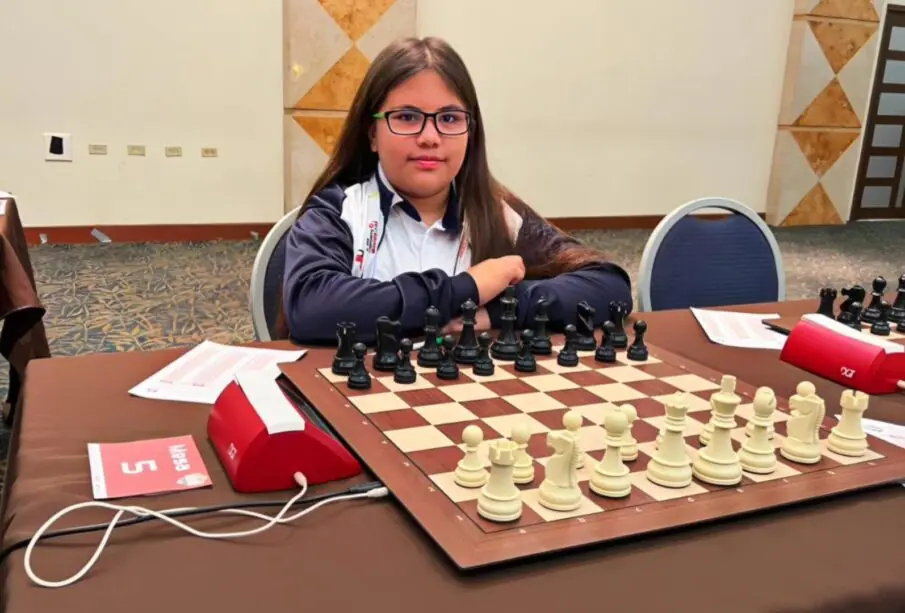 Ajedrecista sudcaliforniana Fernanda Rangel