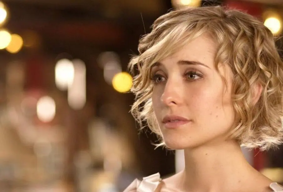 Allison Mack en la serie de Smallville