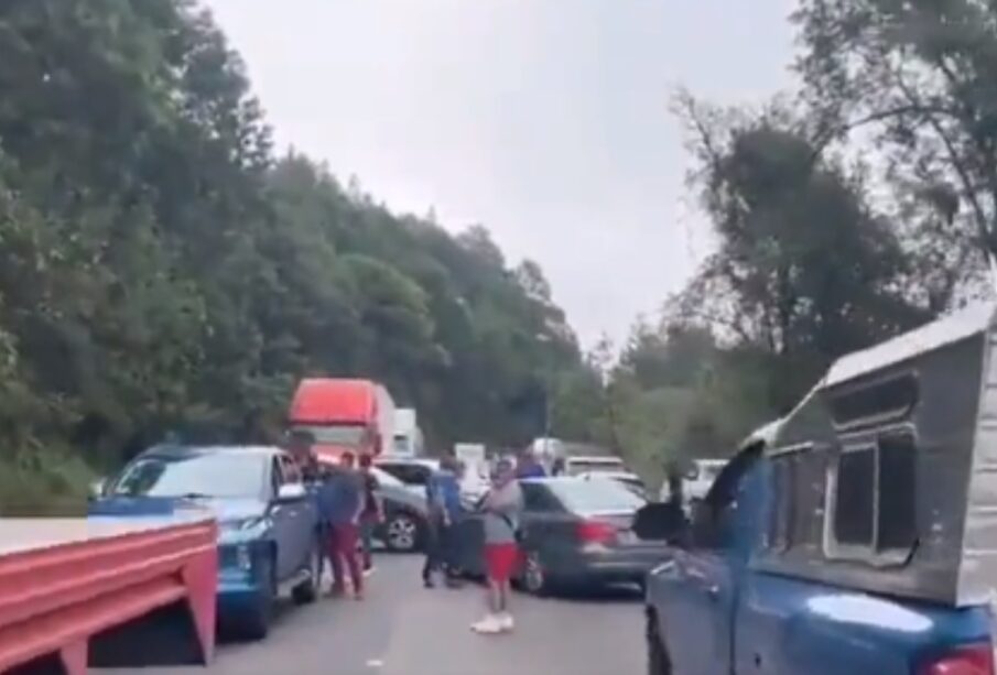 Autopista Puebla-Orizaba: Reportan presunto asalto masivo