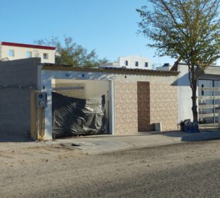 Casa invadida que genera conflictos en Camino Real