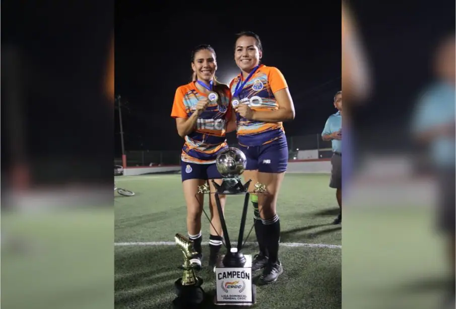 Entrega la CROC trofeos y diplomas a ganadores del torneo de fútbol femenil dominical