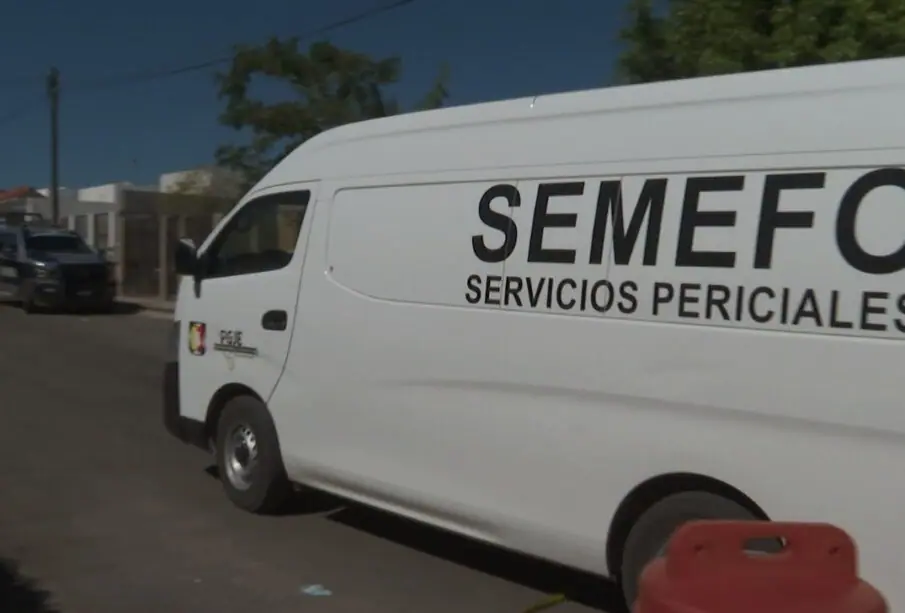 Unidad de la SEMEFO en Costa Azul
