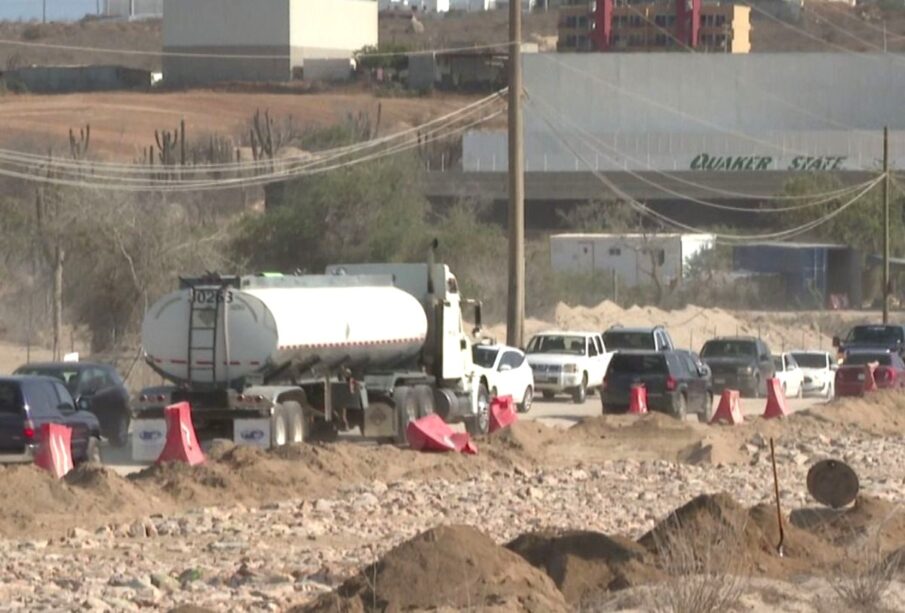 Falta de agua potable en Avenida Tamaral de Los Cabos