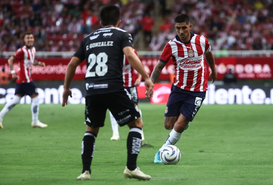 Chivas vuelve a ganar y siguen de líderes