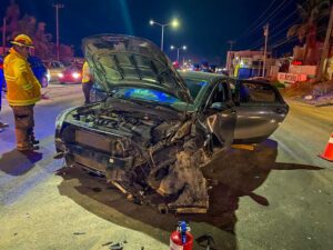 Choque vehicular en Los Cabos