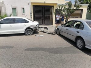 Choque vehicular en La Paz