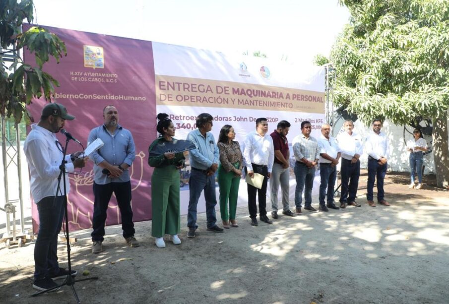 Reunión con OOMSAPAS Los Cabos para entrega de maquinaria