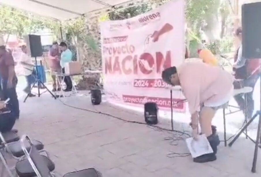 Diputado de Morena tacha de "bullying" por caída de pantalón