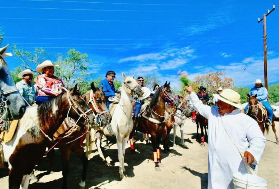 Oscar Leggs Castro cabalgando