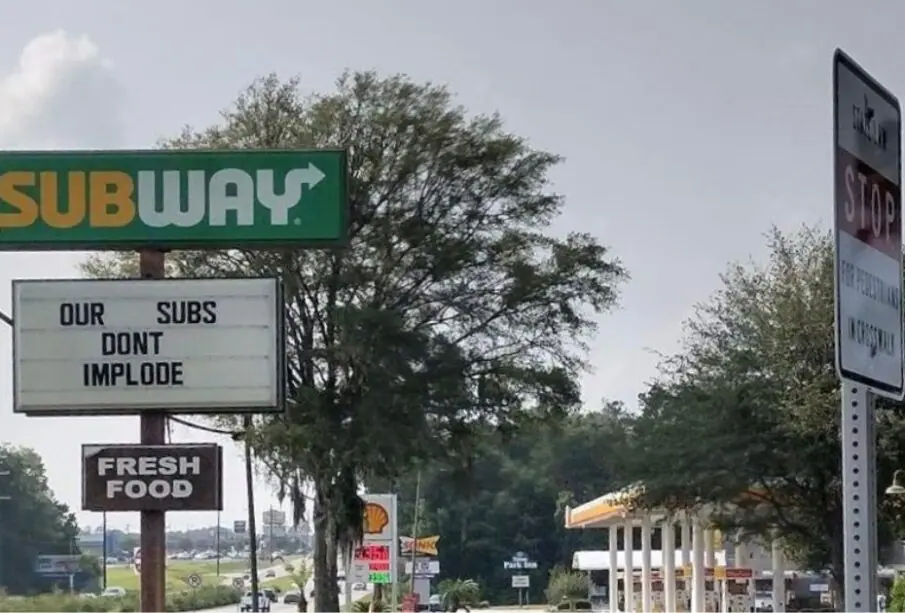Letrero de Subway