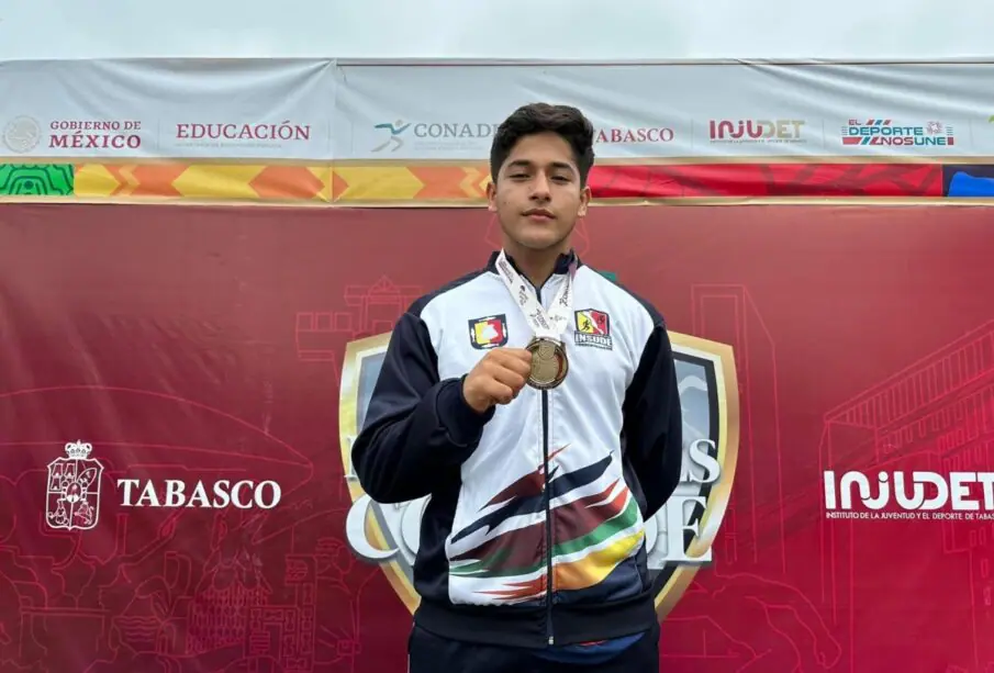 Gana oro sudcaliforniano Luis Quiñónez en lanzamiento de martillo