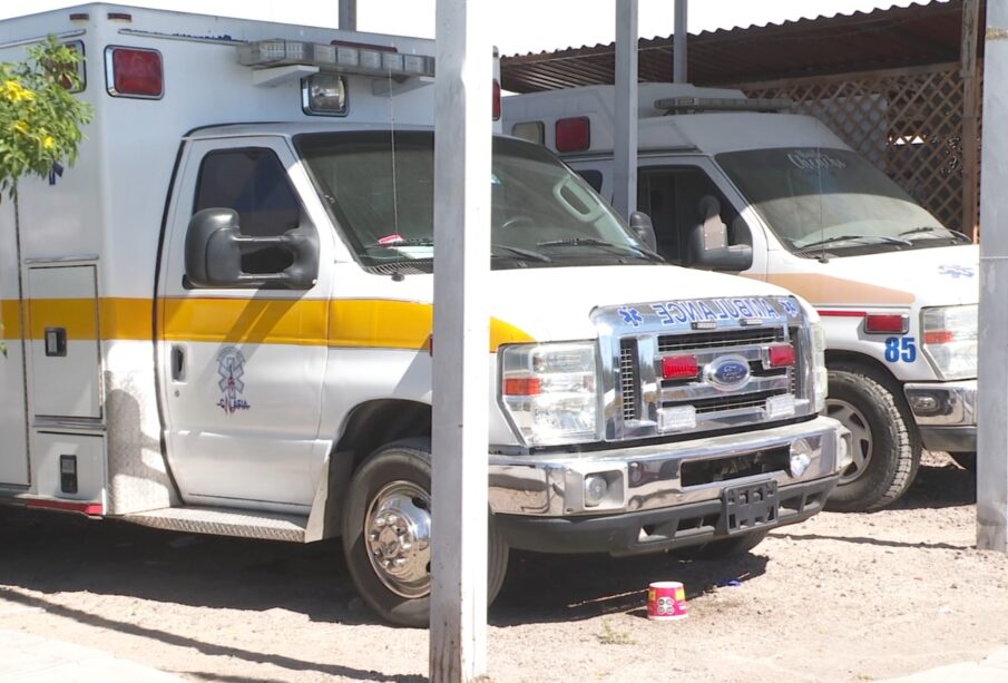 Ambulancias en La Paz estacionadas.