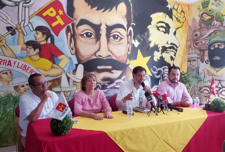 Conferencia de prensa de Gerardo Fernández Noroña en La Paz