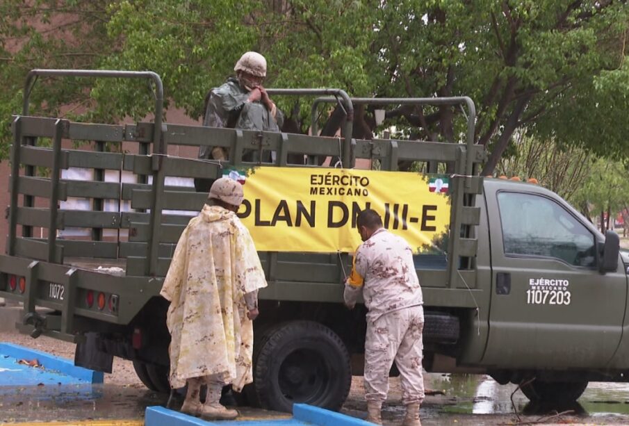 Ejército Mexicano en camioneta.