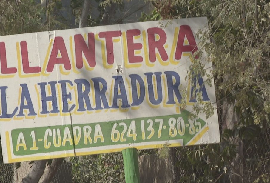 Letrero de Llantera La Herradura.