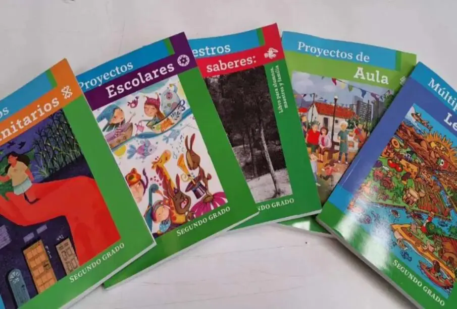 Jueza da 24 horas a SEP para rediseñar libros de texto