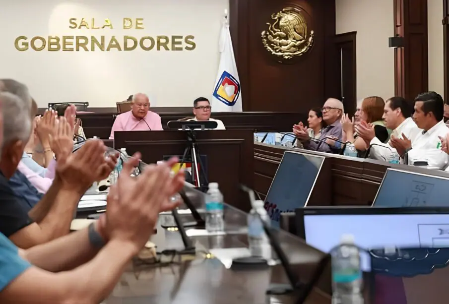 Presentación de Échale Montón en la Sala de Gobernadores.