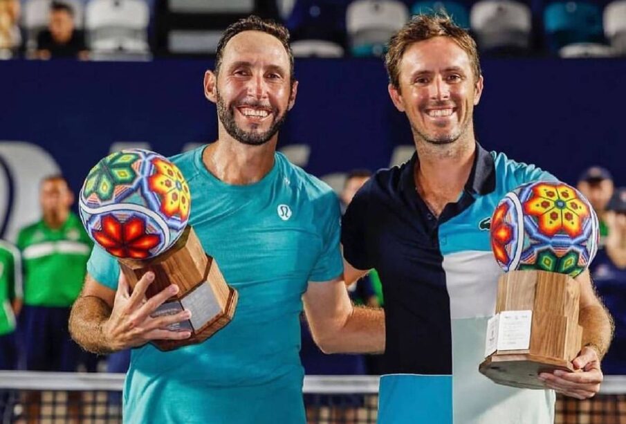 Santiago González y Roger-Vasselin con premios