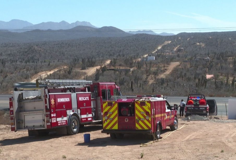 Unidades del Cuerpo de Bomberos de Cabo San Lucas.