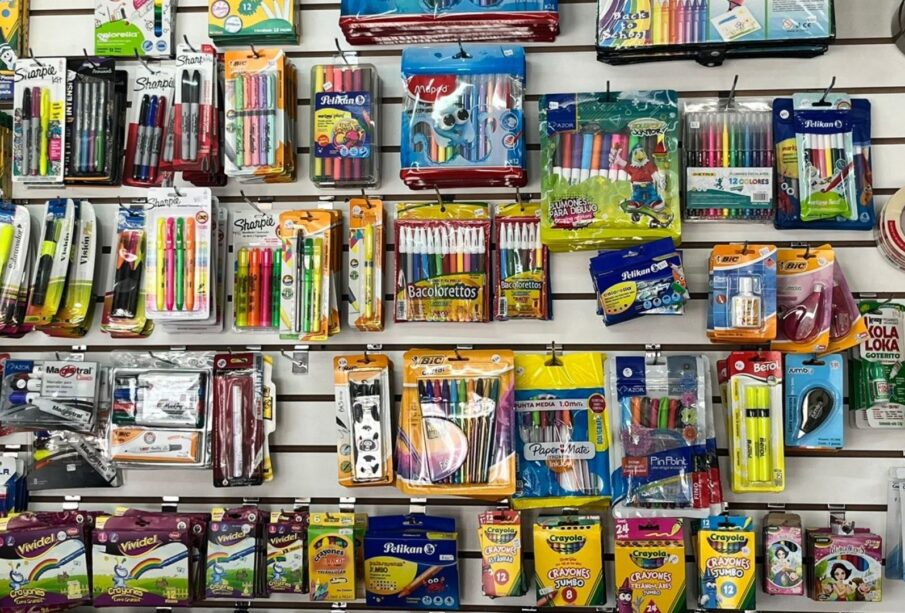 Papelerías esperan un repunte en ventas de útiles escolares