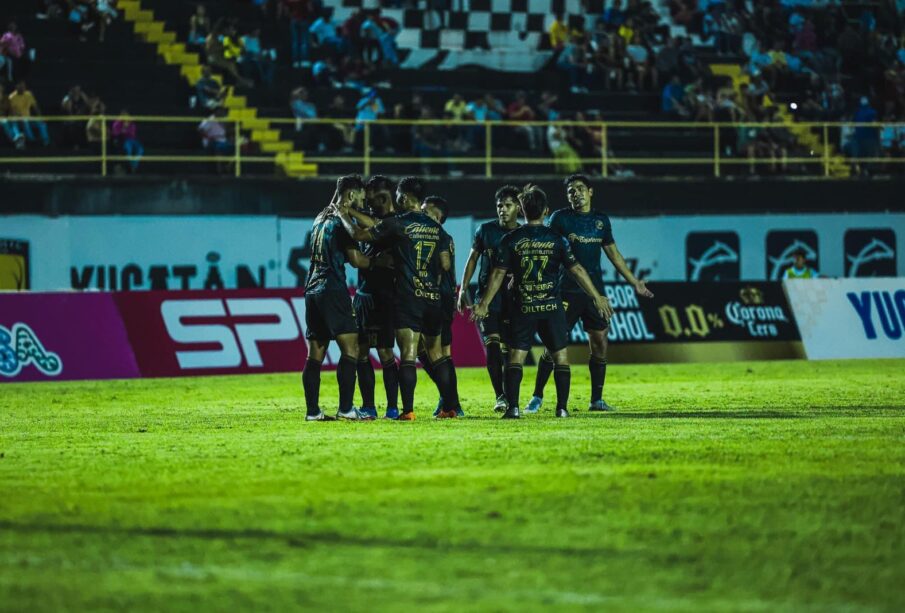 Competencia del Club Atlético La Paz