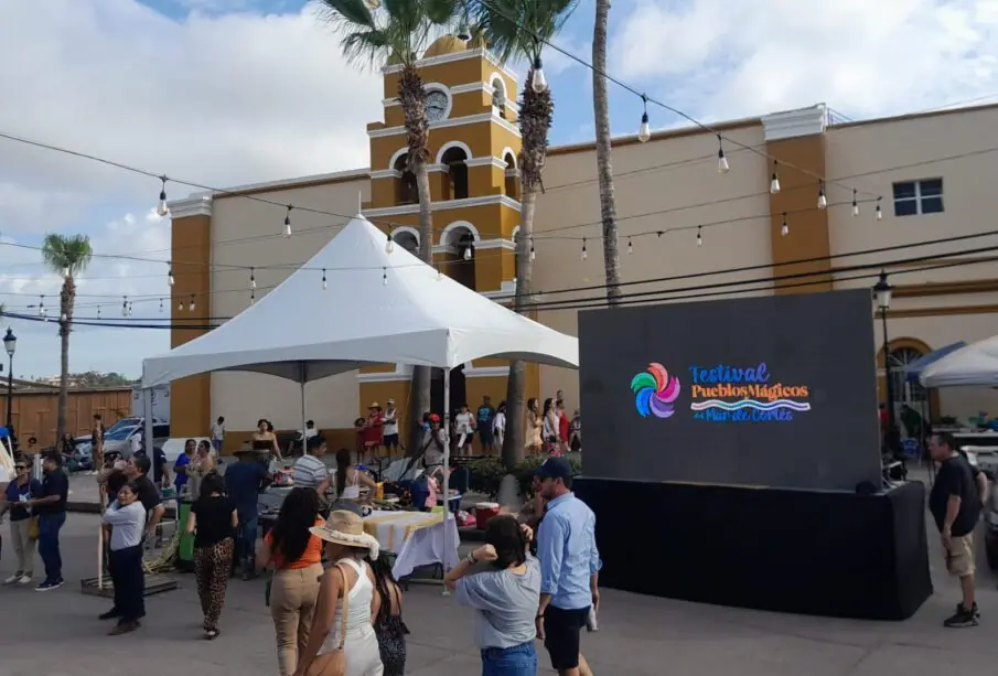 Personas en 1er. Festival de Pueblos Mágicos del Mar de Cortés