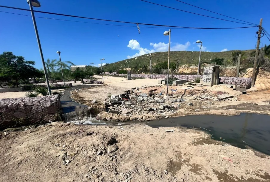 Aguas negras en la colonia Tierra y Libertad