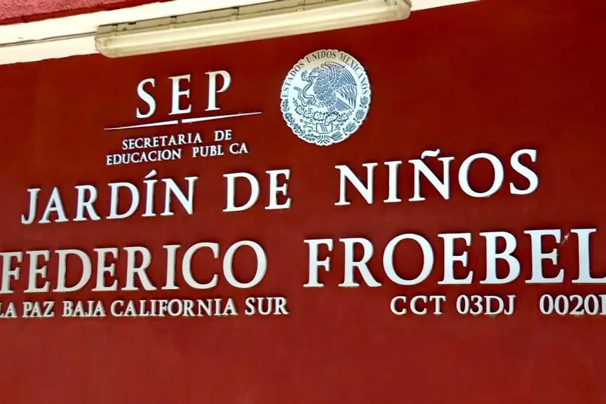 Constantes fallas en el suministro eléctrico de la escuela