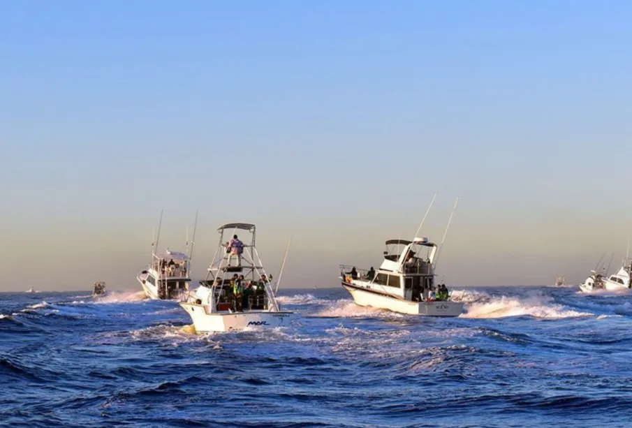 Barcos carrera anual BCS Sin Límites.