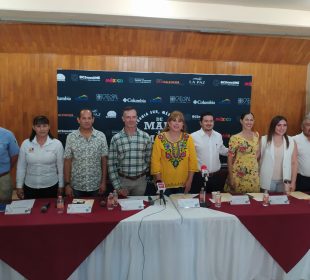 Autoridades presentanto la carrera De Mar a Mar