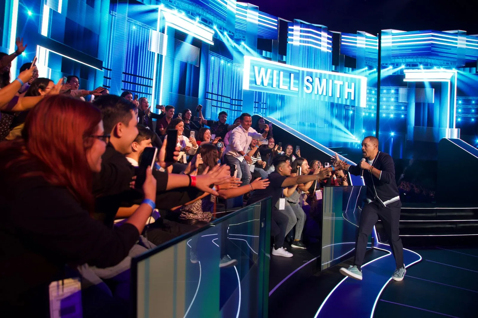 Will Smith saludando al público en México Siglo XXI