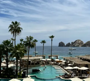 Desarrollo con vista al arco de Cabos San Lucas