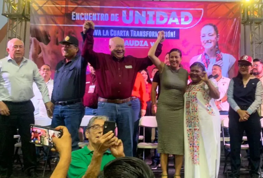 Víctor Castro Cosío en asamblea