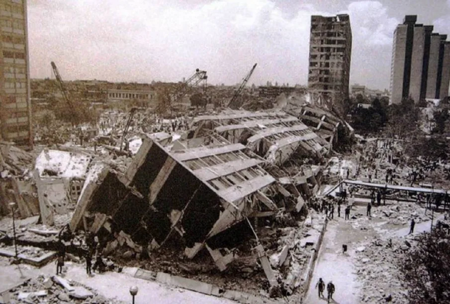 Edificio destruido por terremoto del 85