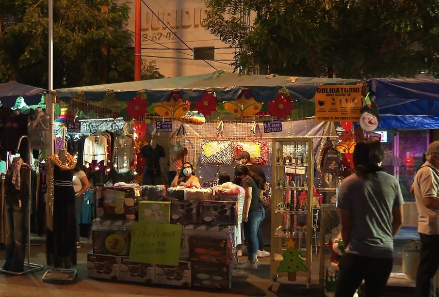 Tianguis Navideño en La Paz