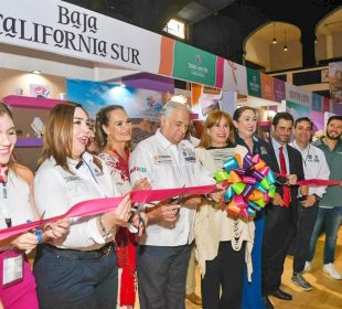 Autoridades de BCS en Tianguis Turístico